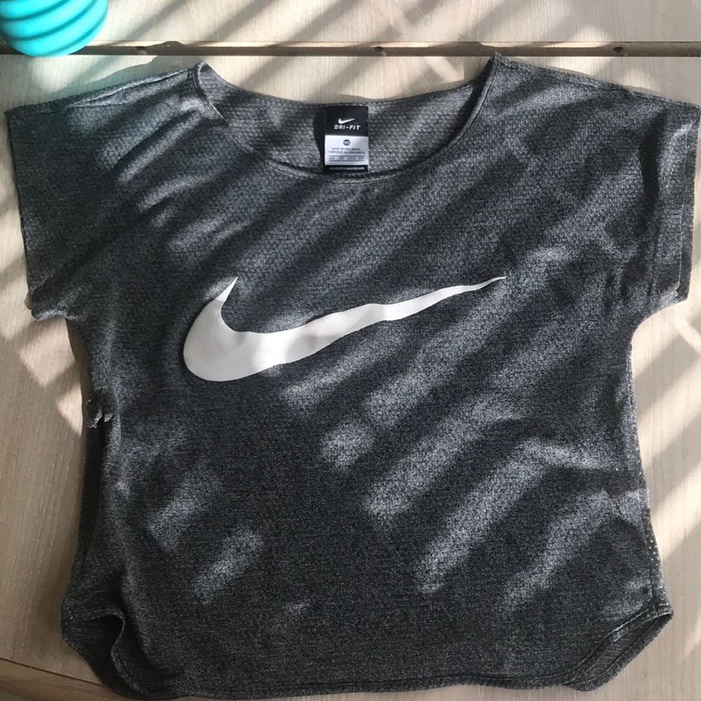 Nike Crop Top